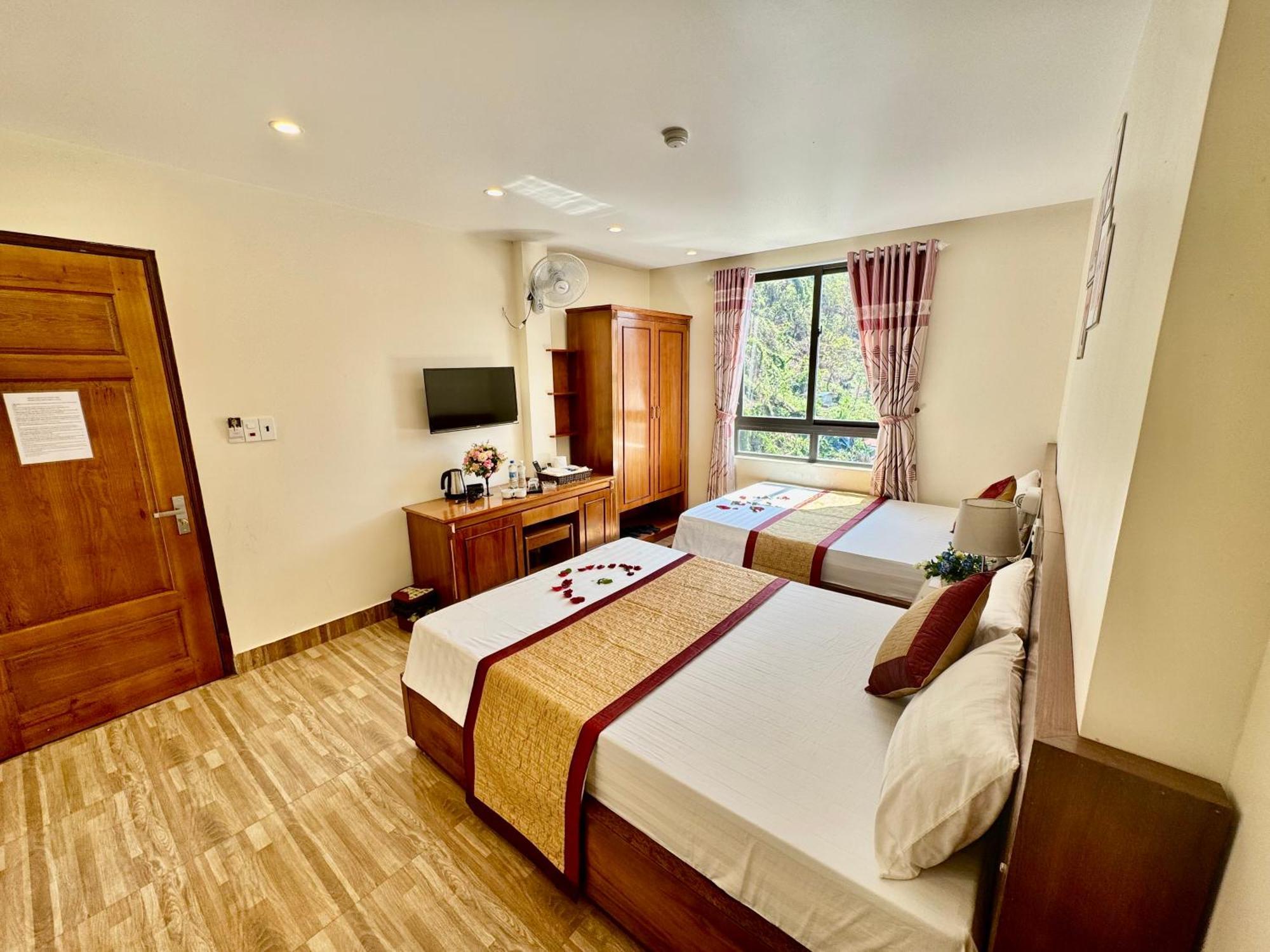 Thang Long Hotel Chan Chau Exterior photo